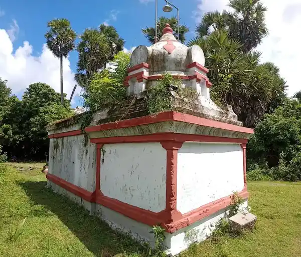 Arulmigu Agiliyamman Temple, Kadampade - 603104 அருள்மிகு அசலியம்மன் திருக்கோயில், கடம்பாடி கிராமம் - 603104, Chengalpattu - Ancient Temple Architecture and History Image 7