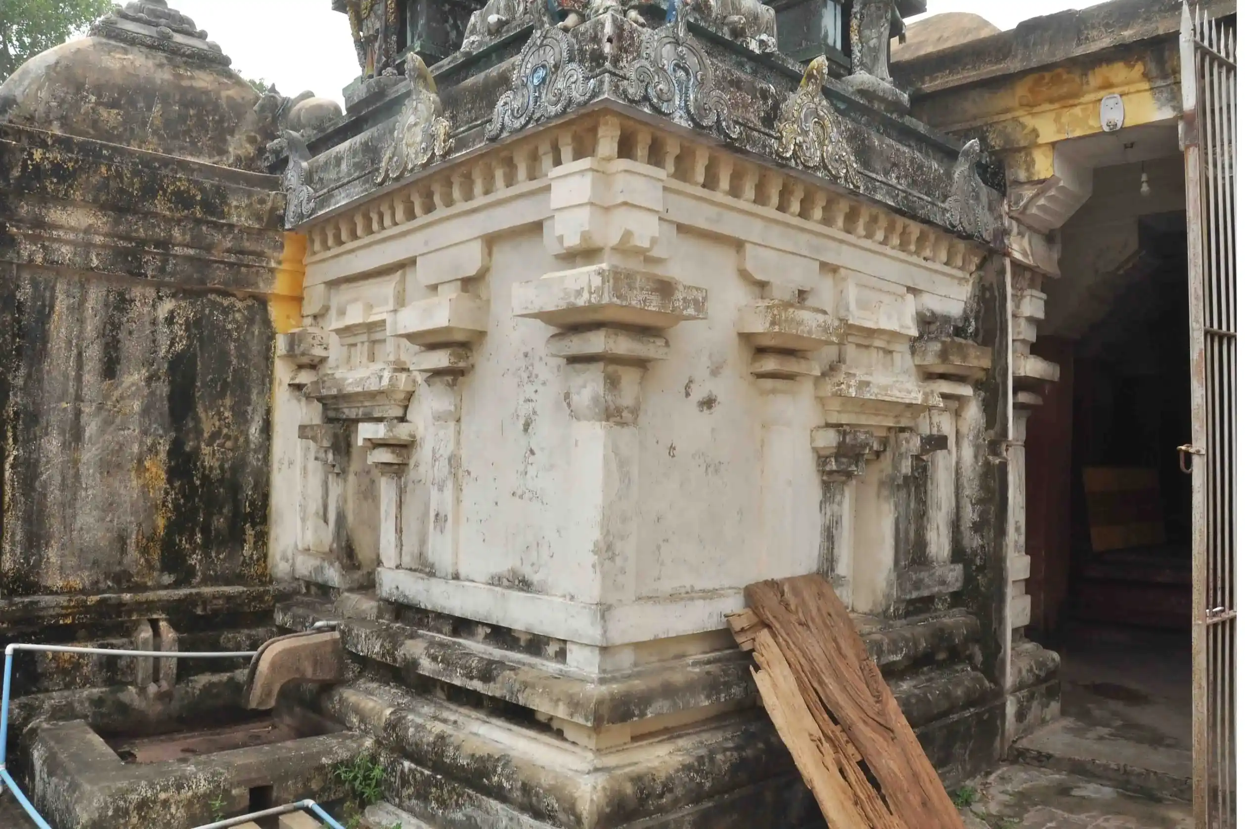 Arulmigu Agneeswarar Temple, Nalladai - 609306 அருள்மிகு அக்னீஸ்வரசுவாமி திருக்கோயில், Nalladai - 609306, Mayiladuthurai - Ancient Temple Architecture and History Image 6