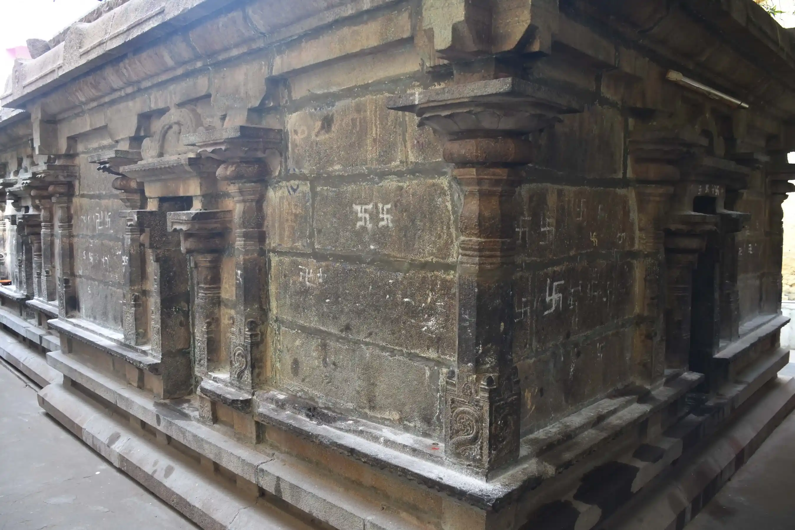 Arulmigu Agnilingam Temple, Tiruvannamalai - 606601 அருள்மிகு அக்னிலிங்கம் திருக்கோயில், திருவண்ணாமலை - 606601, Tiruvannamalai - Ancient Temple Architecture and History Image 2