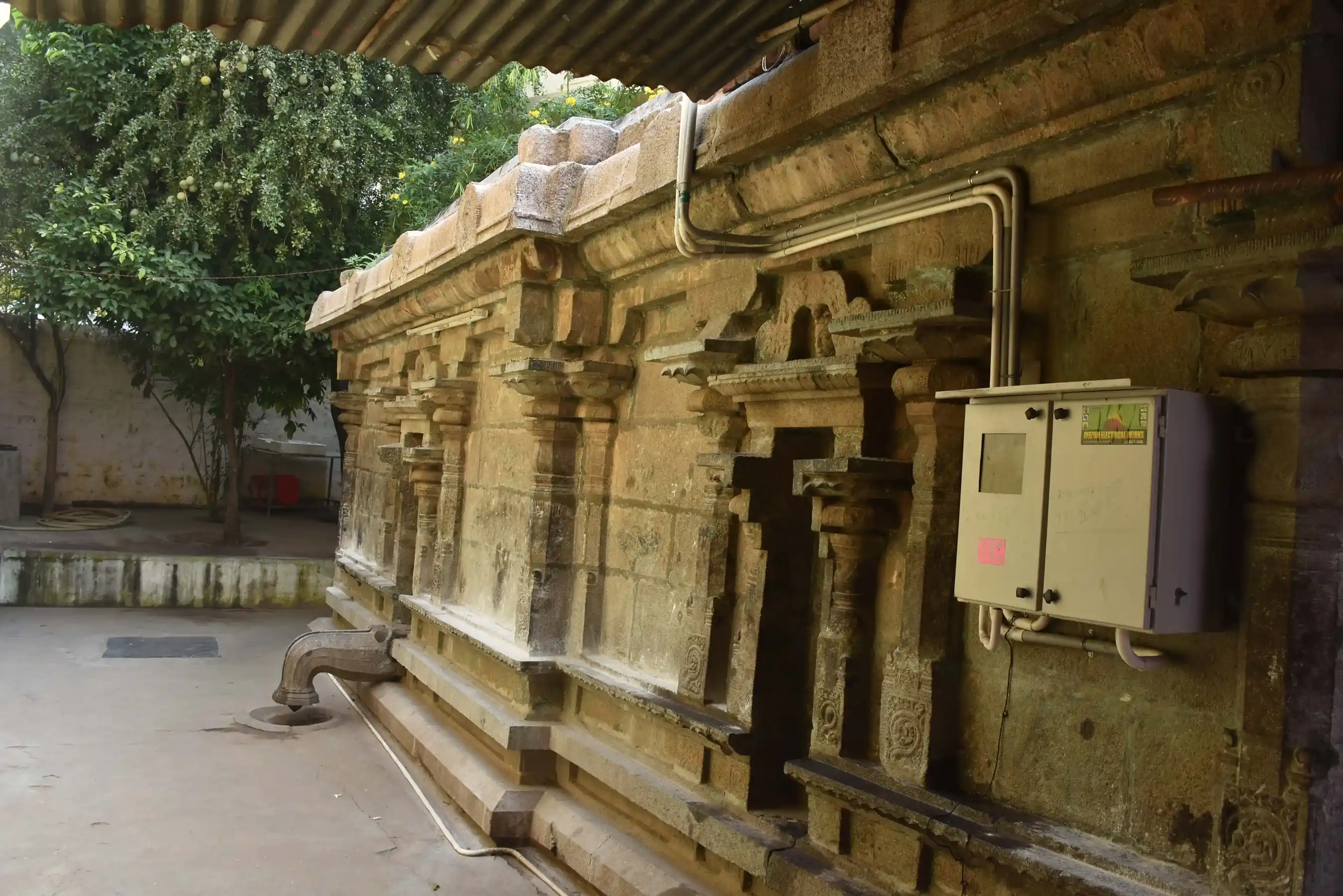 Arulmigu Agnilingam Temple, Tiruvannamalai - 606601 அருள்மிகு அக்னிலிங்கம் திருக்கோயில், திருவண்ணாமலை - 606601, Tiruvannamalai - Ancient Temple Architecture and History Image 3