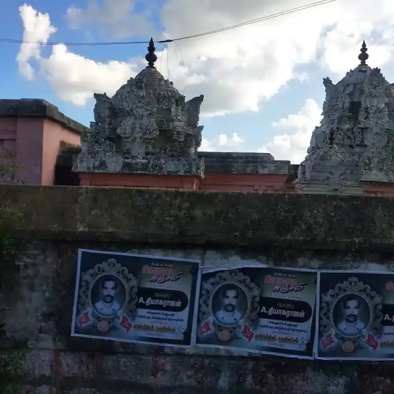 Arulmigu Agnipureeswarar Temple, Poonayiruppu - 612801 அருள்மிகு அக்னீபுரீஸ்வரர் திருக்கோயில், ஆலங்குடி, Poonayiruppu - 612801, Thiruvarur - Ancient Temple Architecture and History Image 2