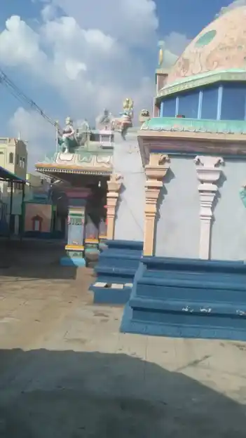 Arulmigu Agobhila Narasingaperumal Temple, Vedasandur - 624807 அருள்மிகு அகோபில நரசிங்கப்பெருமாள் கோயில், வேடசந்தூர் - 624807, Dindigul - Ancient Temple Architecture and History Image 4