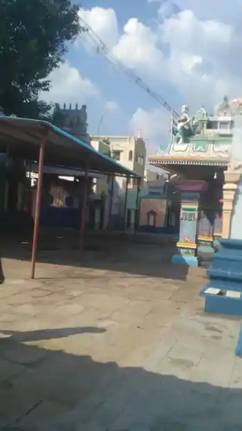 Arulmigu Agobhila Narasingaperumal Temple, Vedasandur - 624807 அருள்மிகு அகோபில நரசிங்கப்பெருமாள் கோயில், வேடசந்தூர் - 624807, Dindigul - Ancient Temple Architecture and History Image 6