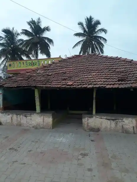 Arulmigu Agrahaaram Mariamman Temple, Unisenatham - 635118 அருள்மிகு அக்ரஹாரம் மாரியம்மன் திருக்கோயில், Unisenatham - 635118, Krishnagiri - Ancient Temple Architecture and History Image 3