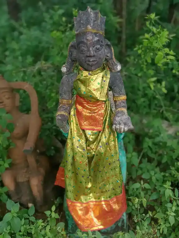 Arulmigu Ainthumudai Ayyanar Temple, Karungalakkudi - 625101 அருள்மிகு ஐந்துமுடை அய்யனார் திருக்கோயில், Karungalakkudi - 625101, Madurai - Ancient Temple Architecture and History Image 3