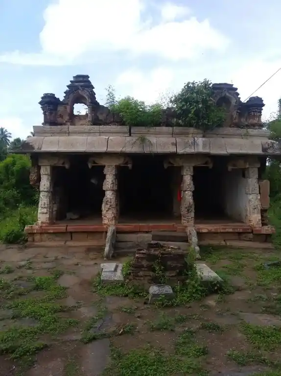 Arulmigu Airaatheeswarar Temple And Lakshmi Narasimmaswamy Temple, Metusoolakarai, Mottankuruchi - 635302 Temple