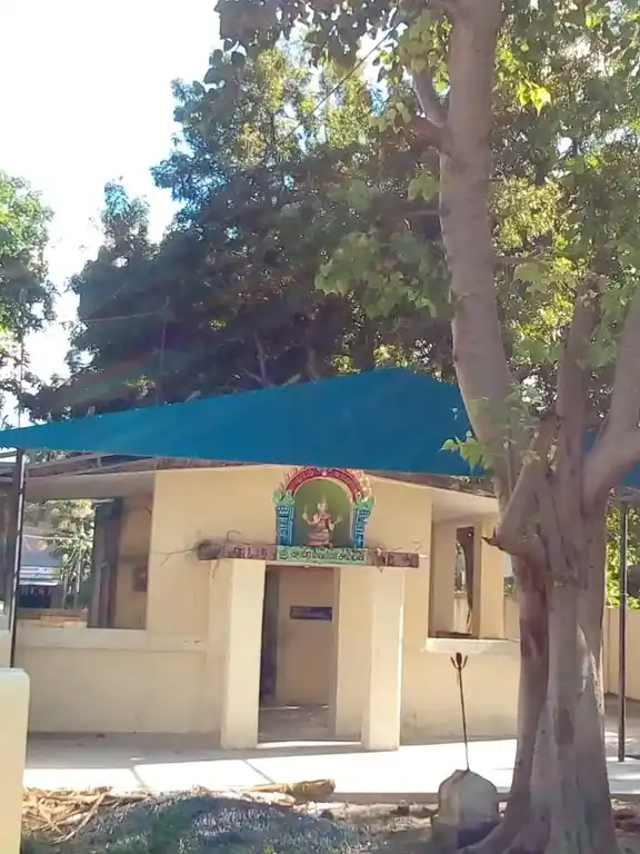 Arulmigu Airamvailli Mariyamman, Eduthukattisathanur - 609312 அருள்மிகு ஆயிரம் வள்ளி மாரியம்மன் திருக்கோயில், எடுத்துக்கட்டிசாத்தனூர் - 609312, Mayiladuthurai - Ancient Temple Architecture and History Image 3