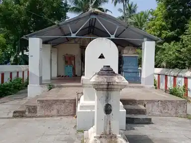 Arulmigu Akamburisvar And Lakshminarayana Perumal Temple, Athichapuram - 614718 அருள்மிகு ஏகாம்பரேஸ்வர் திருக்கோயில், Athichapuram - 614718, Thiruvarur - Ancient Temple Architecture and History Image 2