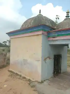 Arulmigu Akasaoorani Pillaiyar Temple, Narthamalai, Kulathur Taluk - 622101 அருள்மிகு ஆகாசஊரணி பிள்ளையார் திருக்கோயில், நார்த்தாமலை, குளத்தூர் வட்டம் - 622101, Pudukkottai - Ancient Temple Architecture and History Image 2