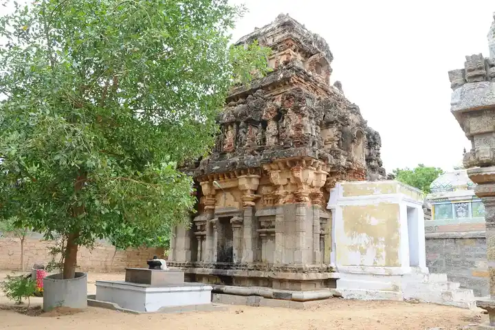 Arulmigu Akashtheeswarar Swamy Temple, Thirumukkudalur - 639004 Temple