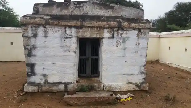 Arulmigu Akastheeswarar and Bairavanathar Temple, Peyal, Iluppur Taluk - 622102 அருள்மிகு அகஸ்தீஸ்வரர் மற்றும் பைரவநாதர் திருக்கோயில், பேயால், இலுப்பூர் வட்டம் - 622102, Pudukkottai - Ancient Temple Architecture and History Image 8