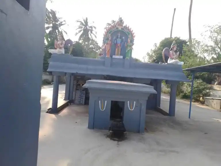 Arulmigu Akilanarayanan Perumal Temple, Enathirimangalam - 607108 அருள்மிகு அகிலநாராயணபெருமாள் திருக்கோயில், Enathirimangalam - 607108, Cuddalore - Ancient Temple Architecture and History Image 2