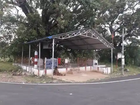 Arulmigu Akilandavinyagar Temple, Azhakumalai - 641663 அருள்மிகு அகிலாண்டவிநாயகர் திருக்கோயில், Azhakumalai - 641663, Tiruppur - Ancient Temple Architecture and History Image 3