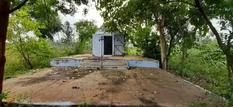 Arulmigu Akkaraipatti Muniappasamy Temple, Olagadam, Bhavani - 638314 அருள்மிகு அக்கரைப்பட்டி முனியப்பசுவாமி திருக்கோயில், Olagadam, Bhavani - 638314, Erode - Ancient Temple Architecture and History Image 3