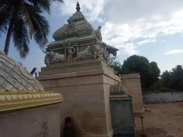Arulmigu Akkneswar Temple, Sithampoondi - 637203 அருள்மிகு அக்னீஸ்வரர் விநாயகர் திருக்கோயில், Sithampoondi - 637203, Namakkal - Ancient Temple Architecture and History Image 3
