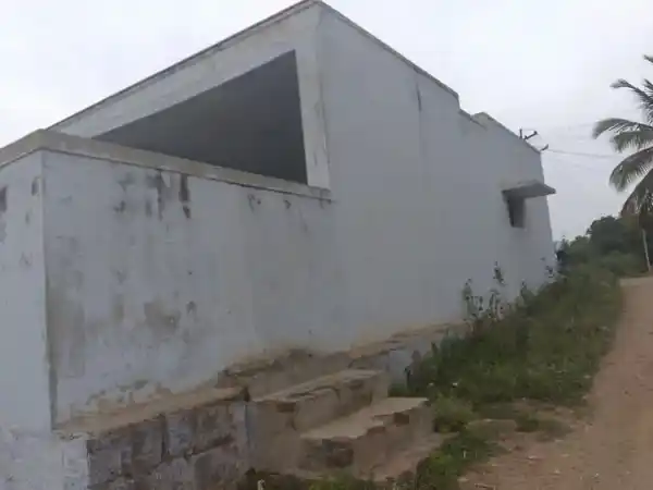 Arulmigu Akku Marriyamman Temple, Kargore - 636808 அருள்மிகு அக்கு மாரியம்மன் திருக்கோயில், Kargore - 636808, Dharmapuri - Ancient Temple Architecture and History Image 2