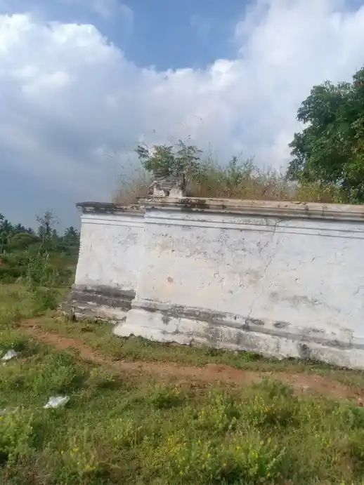 Arulmigu Akkumariamman Temple, Anjeanahalli - 636813 Arulmigu Akkumariamman Temple, Anjeanahalli - 636813, Dharmapuri - Ancient Temple Architecture and History Image 3