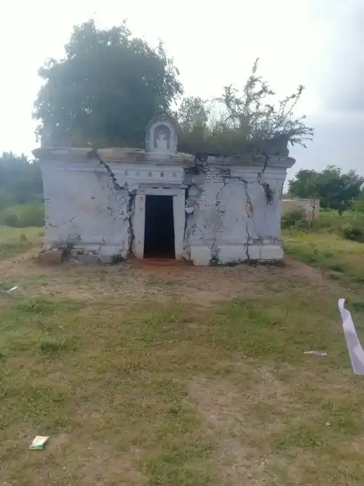 Arulmigu Akkumariamman Temple, Anjeanahalli - 636813 Arulmigu Akkumariamman Temple, Anjeanahalli - 636813, Dharmapuri - Ancient Temple Architecture and History Image 5