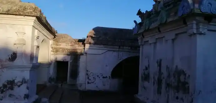 Arulmigu Akneeswarar Temple, Kuttalam - 609404 அருள்மிகு அக்னீஷ்வரர் திருக்கோயில், Kuttalam - 609404, Mayiladuthurai - Ancient Temple Architecture and History Image 2