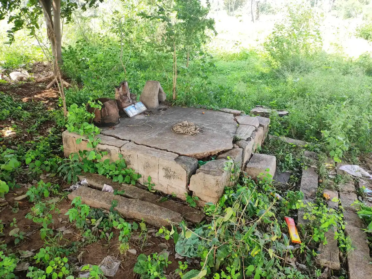 Arulmigu Aladi Kannimar And Oonjapuli Kannimar Temple, Sivanganapuram - 624219