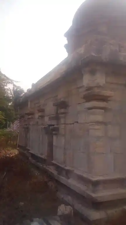 Arulmigu Aladi Pasupatheeswarar Temple, Kathankudikadu - 621704 அருள்மிகு ஆலடிபசுவதீஸ்வரர் திருக்கோயில், Kathankudikadu - 621704, Ariyalur - Ancient Temple Architecture and History Image 4