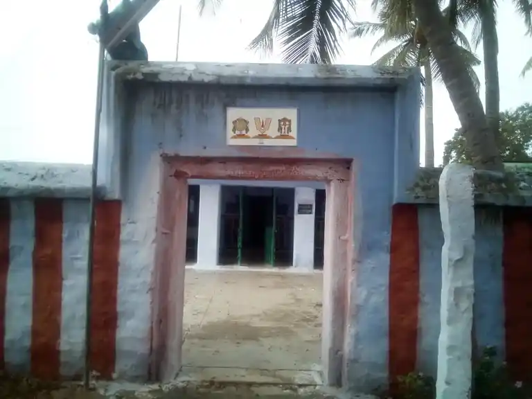 Arulmigu Aladiperumal Temple, Pachilainayakanpatti - 624613 அருள்மிகு ஆலடிபெருமாள் திருக்கோயில், பச்சிலைநாயக்கன்பட்டி - 624613, Dindigul - Ancient Temple Architecture and History Image 5