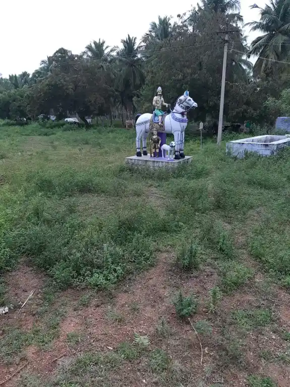 Arulmigu Alagar Swami Temple, Anjukulipatti - 624308 அருள்மிகு அழகர்சாமி திருக்கோயில், Anjukulipatti - 624308, Dindigul - Ancient Temple Architecture and History Image 4