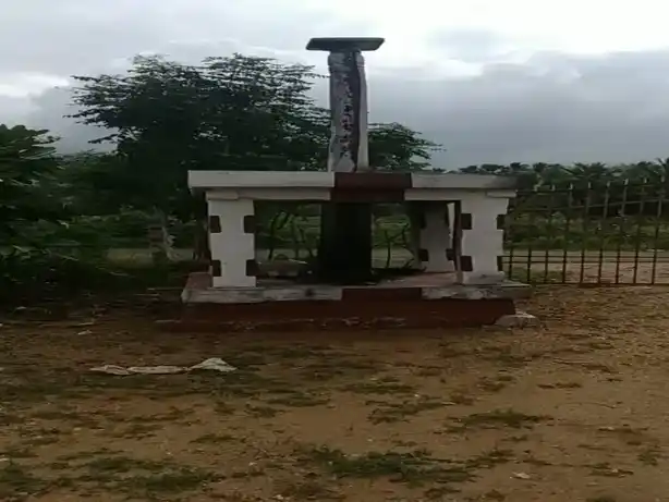 Arulmigu Alagar Temple, Nallur - 624706 அருள்மிகு அழகர் திருக்கோயில், நல்லூர் - 624706, Dindigul - Ancient Temple Architecture and History Image 4