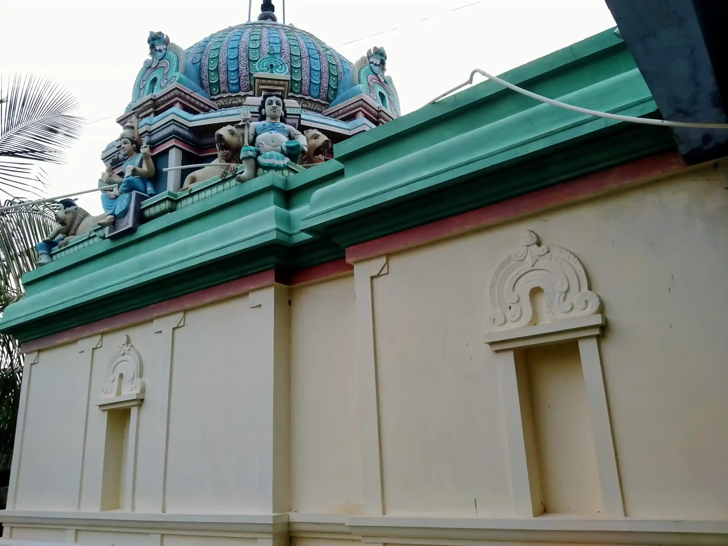 Arulmigu Alaghu Naachiamman Temple, Ayakudi - 624613 Temple