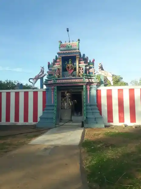 Arulmigu Alaghu Nachiyamman Temple, Karungalakkudi - 625101 அருள்மிகு அழகு நாச்சியம்மன் கோயில், Karungalakkudi - 625101, Madurai - Ancient Temple Architecture and History Image 4