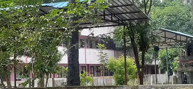 Arulmigu Alagia Singaperumal Temple, Chenje, Chenje - 609811 அருள்மிகு அழகிய சிங்கப்பெருமாள் திருக்கோயில், Chenje, Chenje - 609811, Mayiladuthurai - Ancient Temple Architecture and History Image 4