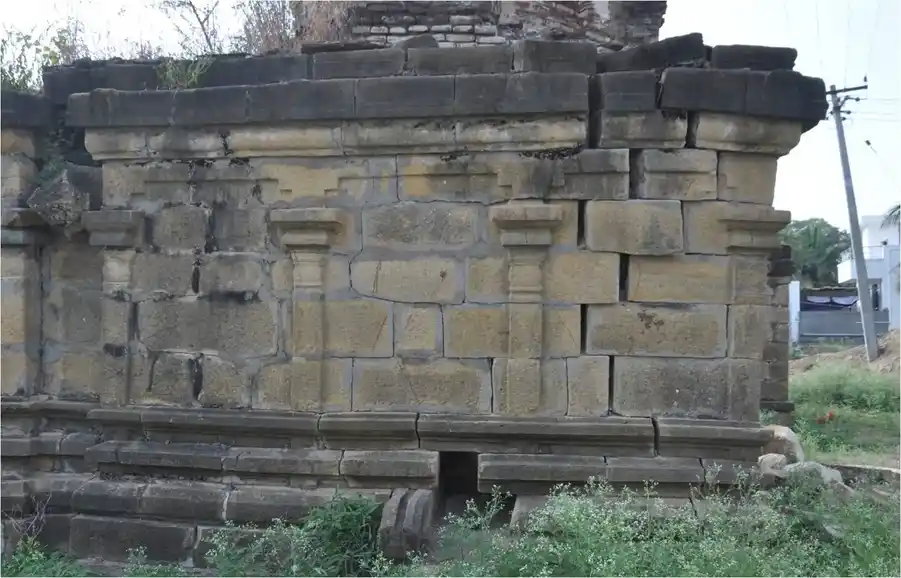 Arulmigu Alagiya Manavala Perumal Temple, Varagur - 621708 Arulmigu Alagiya Manavala Perumal Temple, Varagur - 621708, Perambalur - Ancient Temple Architecture and History Image 5