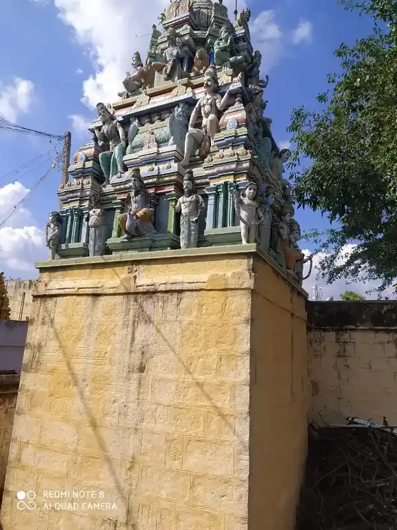 Arulmigu Alagiya Perumal Temple, Kulathupattai - 624706 அருள்மிகு அழகியப்பெருமாள் திருக்கோயில், குளத்துபட்டி - 624706, Dindigul - Ancient Temple Architecture and History Image 4