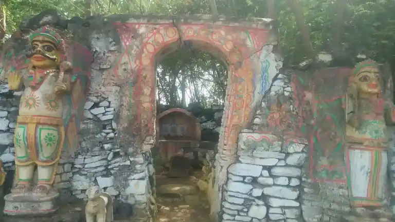 Arulmigu Alagunachiamman Temple, Kaverippatti - 637104 அருள்மிகு அழகு நாச்சியம்மன் திருக்கோயில், Kaverippatti - 637104, Salem - Ancient Temple Architecture and History Image 2