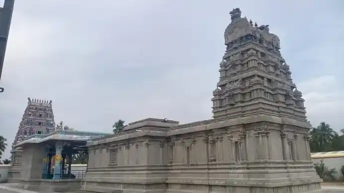 Arulmigu Alagunachiamman Temple, Valliarachal, Kankeyam - 638105 அருள்மிகு பொன் அழகுநாச்சியம்மன் திருக்கோயில், வள்ளியறச்சல், Kankeyam - 638105, Tiruppur - Ancient Temple Architecture and History Image 2