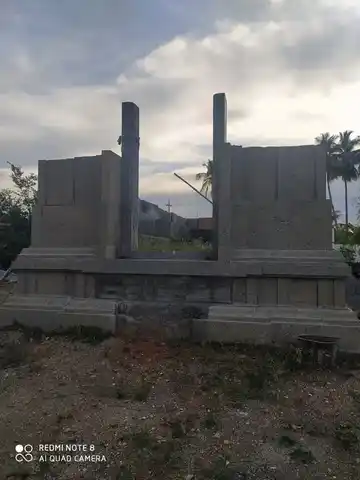 Arulmigu Alaguraya Perumal Temple, Kalingiyam, Gobichettipalayam - 638453 அருள்மிகு அழகுராயப்பெருமாள் திருக்கோயில், கலிங்கியம், Gobichettipalayam - 638453, Erode - Ancient Temple Architecture and History Image 2