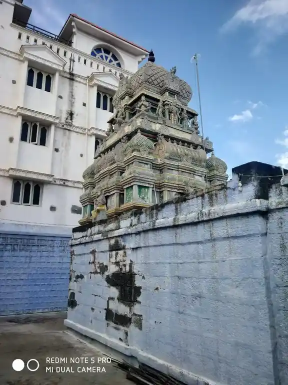 Arulmigu Alagurayapermal Temple, Mallasamudram East - 637503 அருள்மிகு அழகுராய பெருமாள் திருக்கோயில்,  - 637503, Namakkal - Ancient Temple Architecture and History Image 3