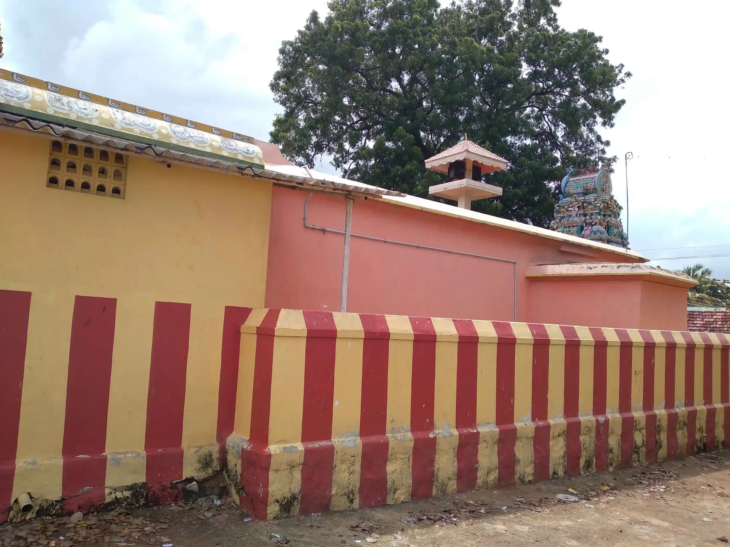 Arulmigu Alakiya Nachiyarramman Temple, -, Kuthukalvalsai - 627803 அருள்மிகு அழகிய நாச்சியாரம்மன் திருக்கோயில், -, Kuthukalvalsai - 627803, Tenkasi - Ancient Temple Architecture and History Image 2