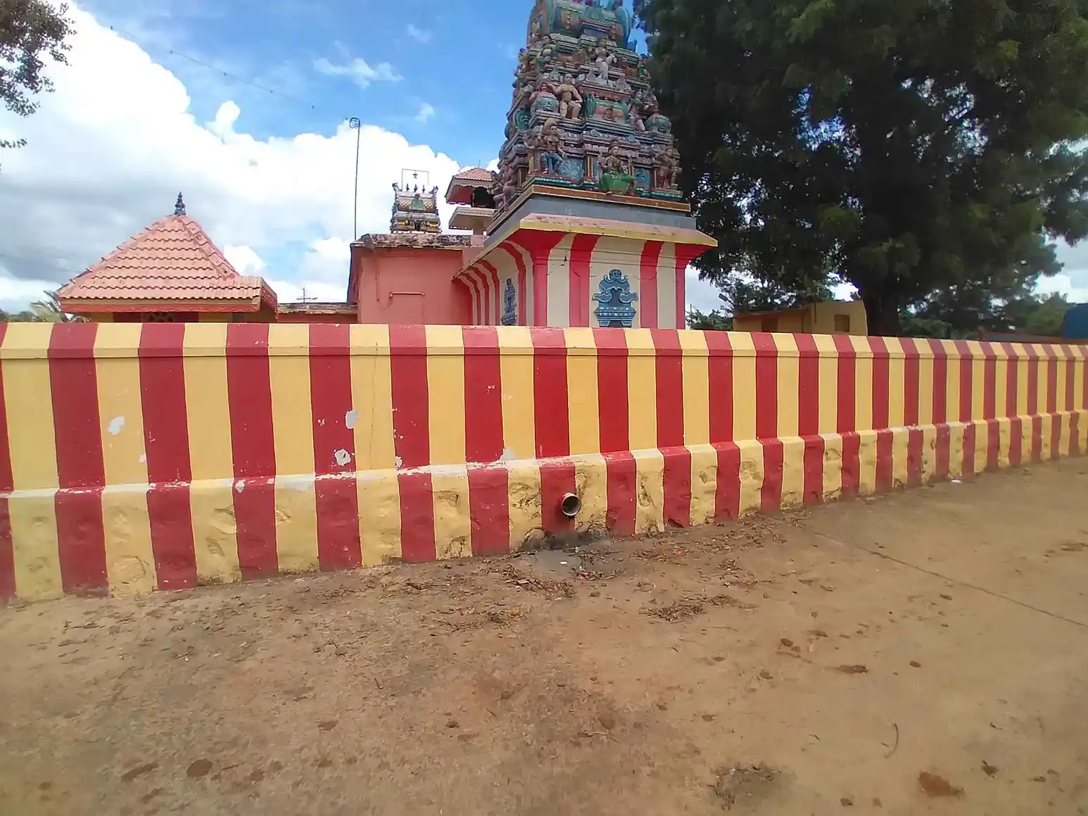 Arulmigu Alakiya Nachiyarramman Temple, -, Kuthukalvalsai - 627803 அருள்மிகு அழகிய நாச்சியாரம்மன் திருக்கோயில், -, Kuthukalvalsai - 627803, Tenkasi - Ancient Temple Architecture and History Image 4