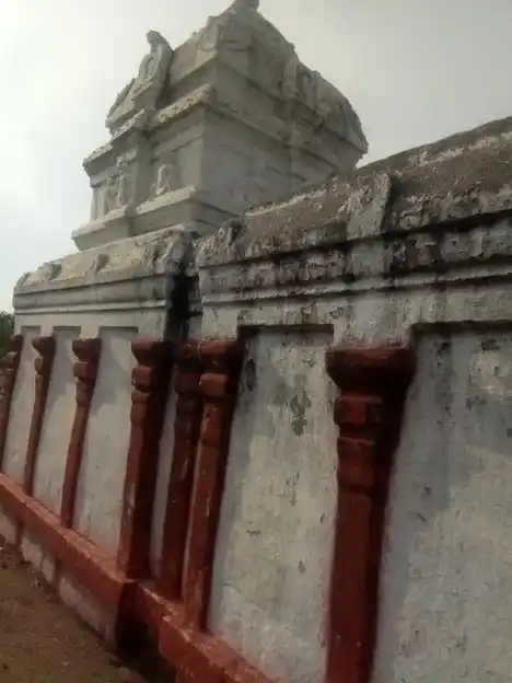 Arulmigu Alamedupperumal Temple, Thennilai, Thennilai - 639206 அருள்மிகு அலமேட்டுப்பெருமாள் திருக்கோயில், Thennilai, Thennilai - 639206, Karur - Ancient Temple Architecture and History Image 2