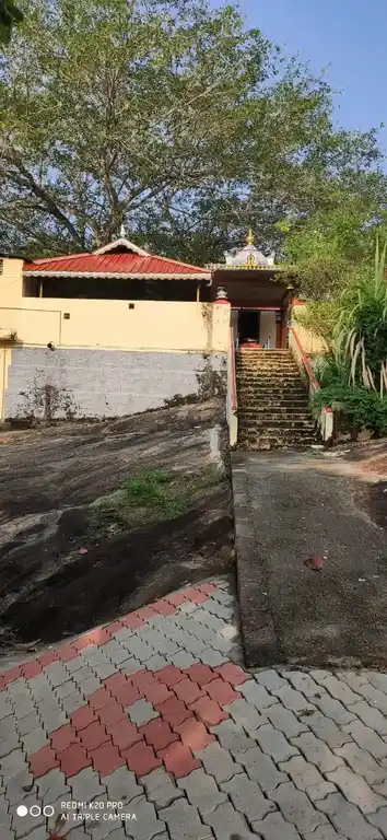 Arulmigu Alampaadikrishnasamy Temple, Kuzhithurai, Maruthancode - 629162 அருள்மிகு ஆலம்பாடி கிருஷ்ணசாமி திருக்கோயில், Kuzhithurai, Maruthancode - 629162, Kanyakumari - Ancient Temple Architecture and History Image 6