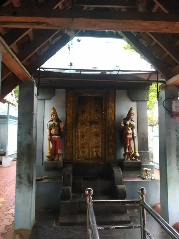Arulmigu Alamparai Vinayagar Temple, Padmanabhapuram - 629175 அருள்மிகு ஆலம்பாறை விநாயகர் திருக்கோயில், Padmanabhapuram - 629175, Kanyakumari - Ancient Temple Architecture and History Image 4