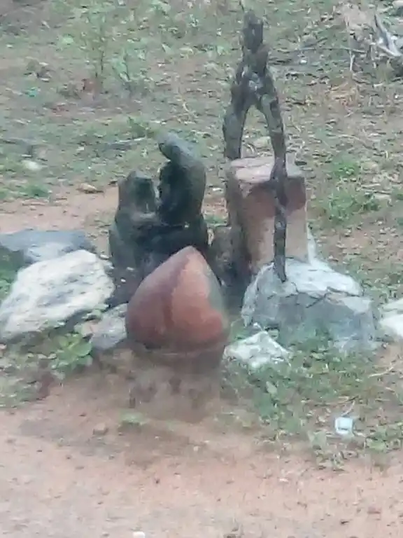 Arulmigu Alangariamman Temple, Singakodendal Kanmaai, K.Marudhapuram - 627756 அருள்மிகு அலங்காரியம்மன் திருக்கோயில், Singakodendal Kanmaai, K.Marudhapuram - 627756, Tenkasi - Ancient Temple Architecture and History Image 4