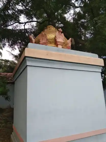 Arulmigu Alanthuraiamman Temple, Thirpalapatti, Theepalapatty - 642132 அருள்மிகு ஆலாந்துறையம்மன் திருக்கோயில், திரபலப்பட்டி, Theepalapatty - 642132, Tiruppur - Ancient Temple Architecture and History Image 3