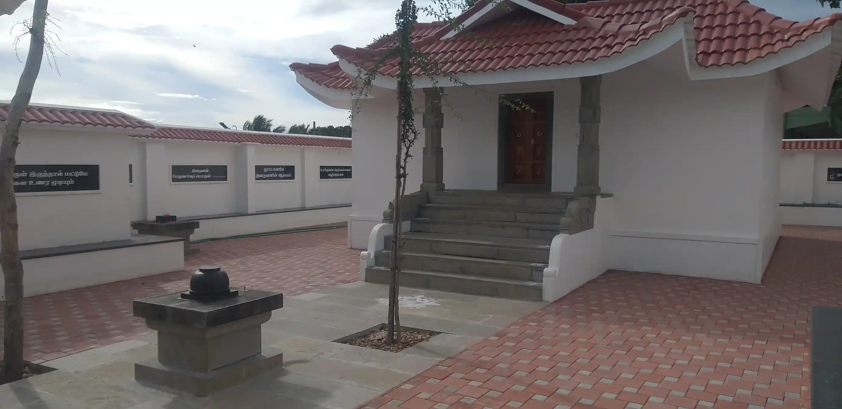 Arulmigu Alathamman Temple, Rakakkamangalam, Nagercoil - 629502 Arulmigu Alathamman Temple, Rakakkamangalam, நாகர்கோயில் - 629502, Kanyakumari - Ancient Temple Architecture and History Image 3