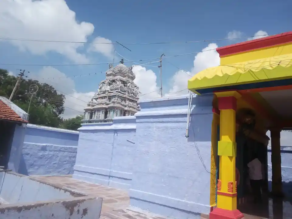 Arulmigu Aluthakannirradia Eswar Temple, Virathanur - 625009