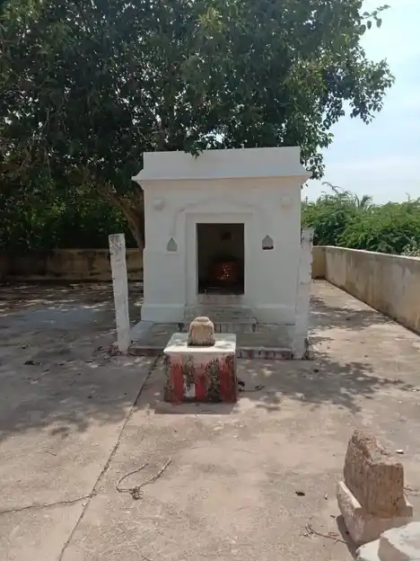 Arulmigu Amachiar Temple, Vedarpuliyankulam - 625006 அம்மச்சியார் திருக்கோயில், Vedarpuliyankulam - 625006, Madurai - Ancient Temple Architecture and History Image 4