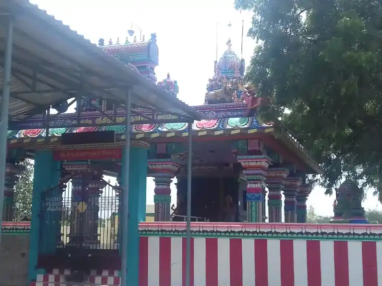 Arulmigu Amachiyar Temple, Near Kanmai, Thachagudi - 626138 அருள்மிகு அமச்சியார் திருக்கோயில், கண்மாய் அருகில், தச்சகுடி கிராமம் - 626138, Virudhunagar - Ancient Temple Architecture and History Image 2