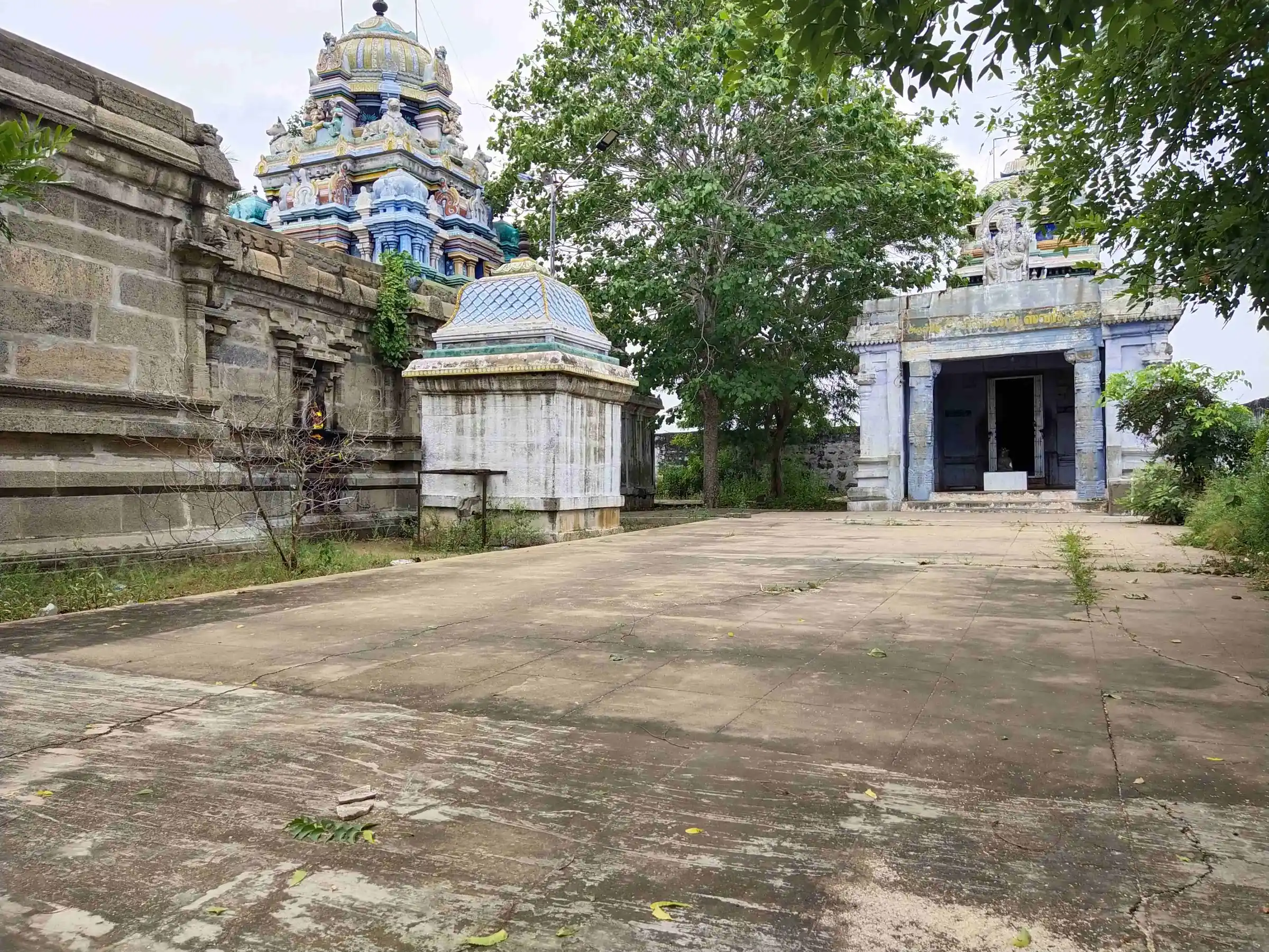 Arulmigu Amarasundareswarar Temple, Singalanthapuram - 621014 Arulmigu amarasundareswarar Temple, Singalanthapuram - 621014, Thiruchirappalli - Ancient Temple Architecture and History Image 4