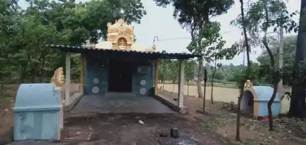 Arulmigu Amarthalaamman Temple, Alamelupuram Poondi - 613104 அருள்மிகு அமர்ந்தாளம்மன் திருக்கோயில், Alamelupuram Poondi - 613104, Thanjavur - Ancient Temple Architecture and History Image 2